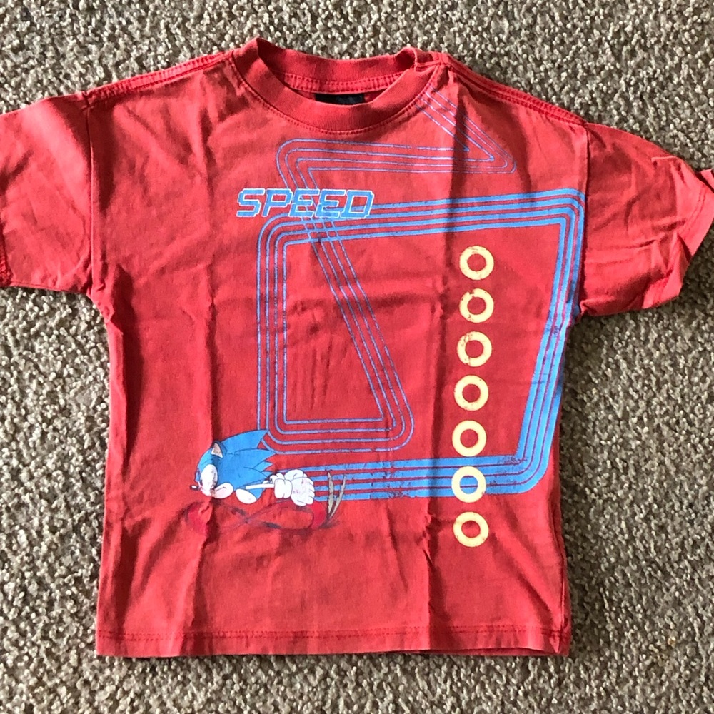 Cotton On:Sonic The hedgehog￼ kids shirt
